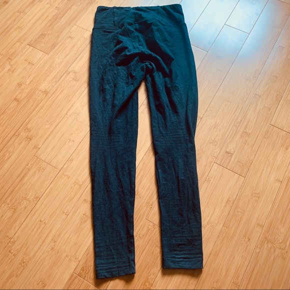 Aritzia Sunday Best Leggings - Picture 5 of 5